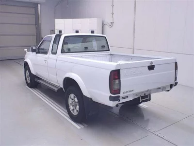 Nissan DATSUN PICKUP