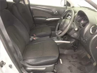 Nissan LATIO лот № 70067 оценка 3.5  с аукциона в Японии 4