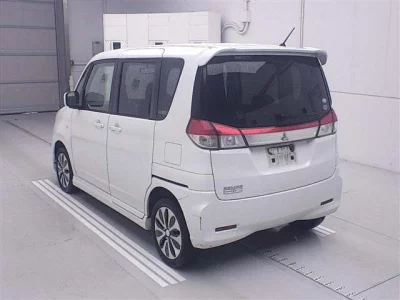 Mitsubishi DELICA D2