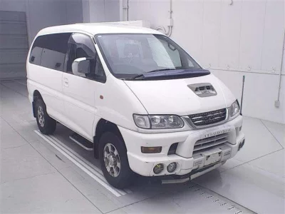 Mitsubishi DELICA