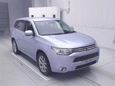 Mitsubishi OUTLANDER PHEV