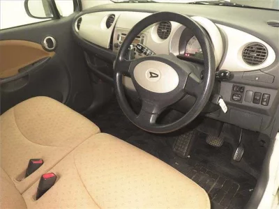 Daihatsu MOVE LATTE