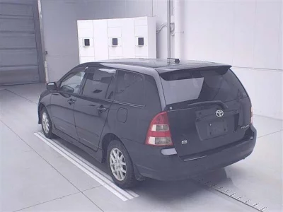 Toyota COROLLA FIELDER  с аукциона в Японии