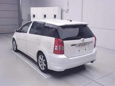 Toyota WISH  с аукциона в Японии