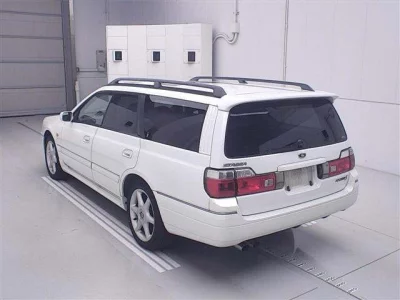 Nissan STAGEA
