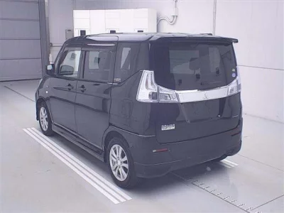 Mitsubishi DELICA D2