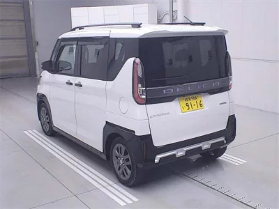 Mitsubishi DELICA MINI