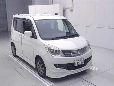 Mitsubishi DELICA D2