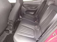 Toyota YARIS лот № 8405 оценка 4  с аукциона в Японии 6