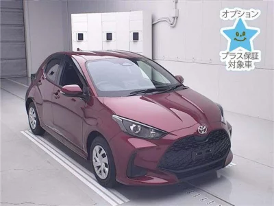 Toyota YARIS  с аукциона в Японии