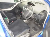 Toyota VITZ лот № 7010 оценка 3  с аукциона в Японии 2