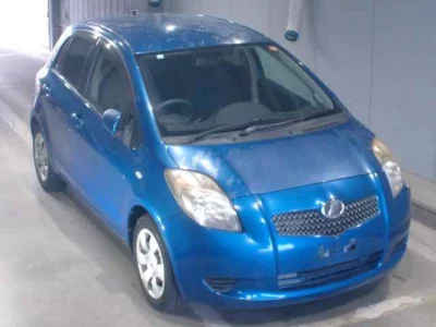 Toyota VITZ  с аукциона в Японии