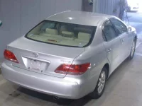 Toyota WINDOM лот № 3008 оценка R  с аукциона в Японии 1