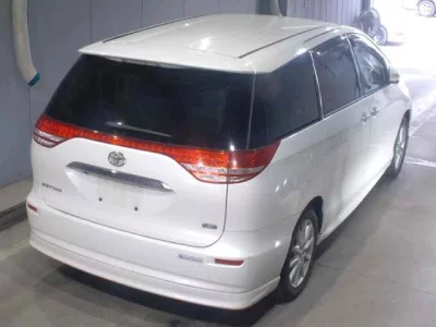 Toyota ESTIMA  с аукциона в Японии