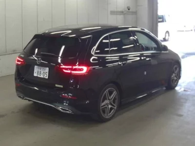 Mercedes-Benz B CLASS