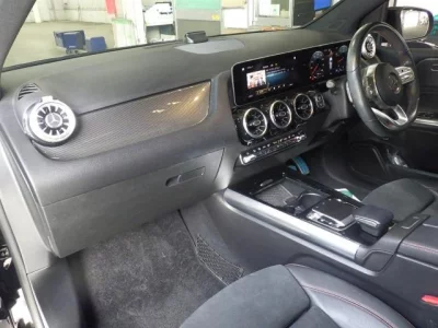 Mercedes-Benz B CLASS