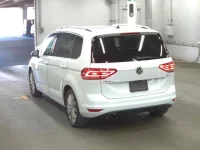 Volkswagen GOLF TOURAN лот № 441 оценка 3.5  с аукциона в Японии 4