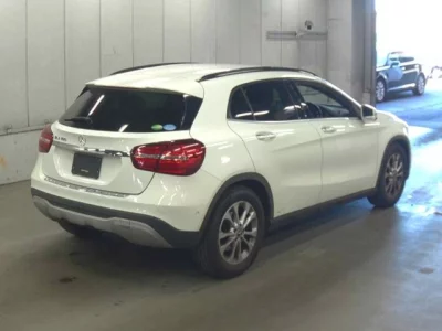 Mercedes-Benz GLA CLASS