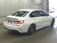 BMW 3-Series лот № 382 оценка 4.5  с аукциона в Японии 1