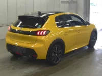 Peugeot 208 лот № 318 оценка 5  с аукциона в Японии 1