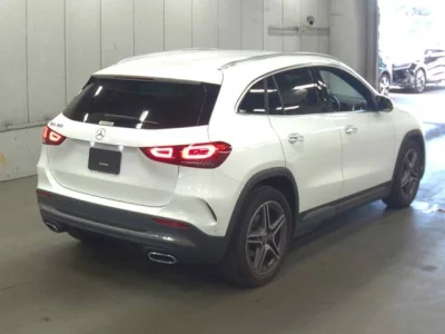 Mercedes-Benz GLA CLASS
