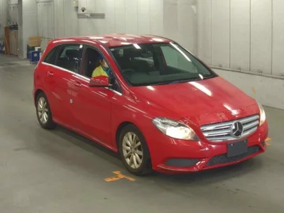 Mercedes-Benz B CLASS