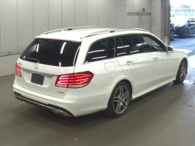 Mercedes-Benz E CLASS WAGON
