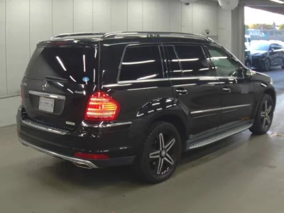 Mercedes-Benz GL CLASS