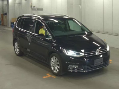 Volkswagen GOLF TOURAN