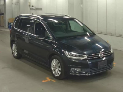 Volkswagen GOLF TOURAN