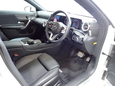 Mercedes-Benz CLA CLASS