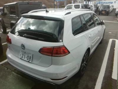 Volkswagen GOLF VARIANT