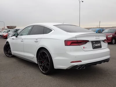 Audi S5