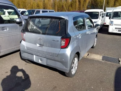 Daihatsu MIRA E S  с аукциона в Японии