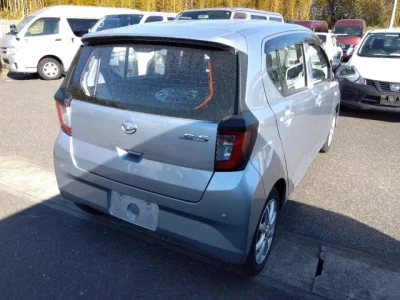 Daihatsu MIRA E S