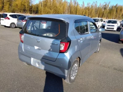 Daihatsu MIRA E S