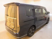 Honda STEP WAGON лот № 28063 оценка 3  с аукциона в Японии 2