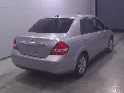 Nissan Tiida Latio