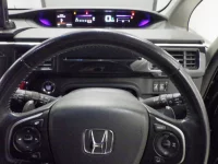 Honda STEP WAGON лот № 10353 оценка 3  с аукциона в Японии 9