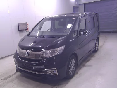 Honda STEP WAGON  с аукциона в Японии