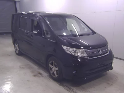 Honda STEP WAGON  с аукциона в Японии