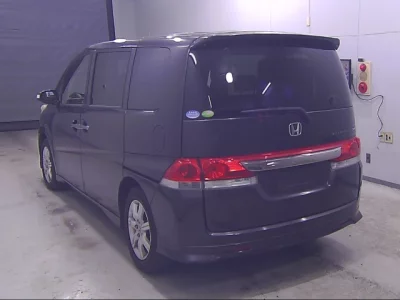 Honda STEP WAGON  с аукциона в Японии