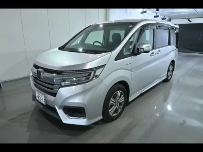 Honda STEP WAGON  с аукциона в Японии