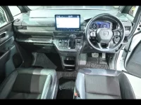 Honda STEP WAGON лот № 20098 оценка 3.5  с аукциона в Японии 4