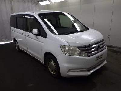 Honda STEP WAGON  с аукциона в Японии