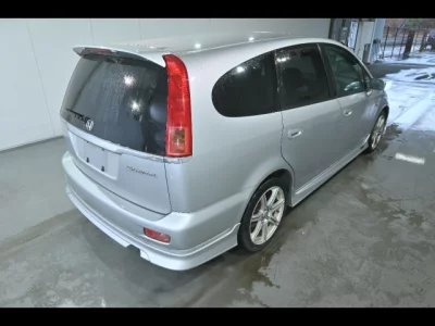 Honda STREAM  с аукциона в Японии