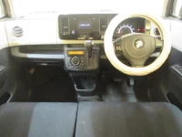 Suzuki MRWAGON лот № 28077 оценка 3.5  с аукциона в Японии 4