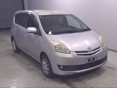 Toyota Passo Sette