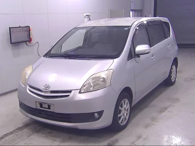 Toyota Passo Sette
