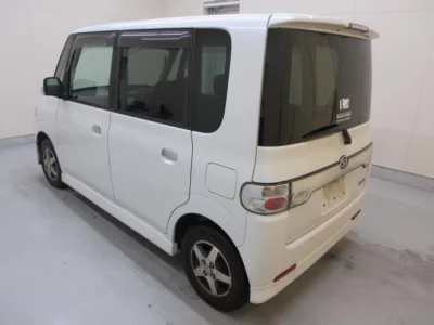 Daihatsu TANTO  с аукциона в Японии